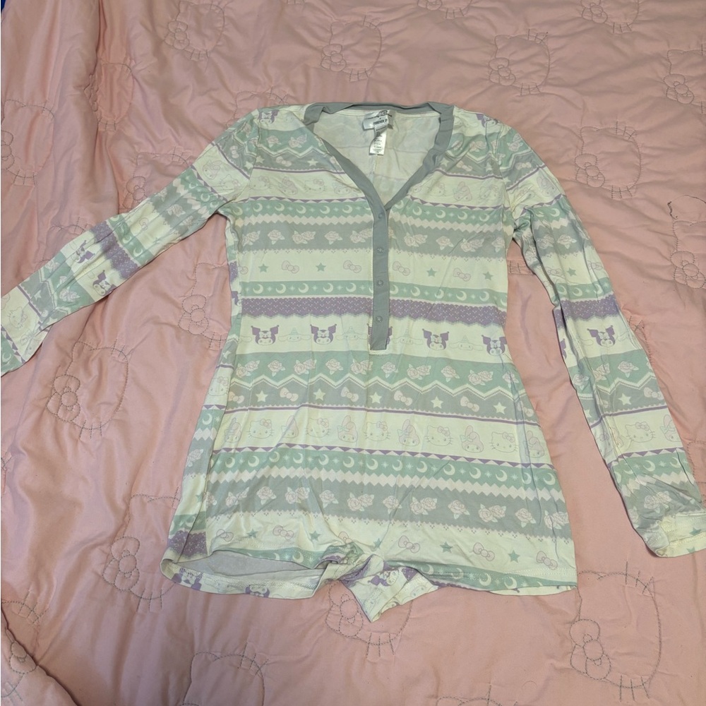Hello Kitty x Forever 21 long sleeve sleep romper